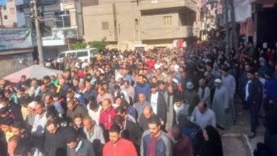 الآلاف من أهالي الفيوم يشيعون جثامين ضحايا بيارة الصرف الصحي بأبشواي 