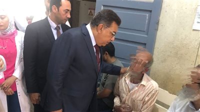 محافظ الدقهلية يجري جولة مفاجئة على مستشفى جمصة (صور)