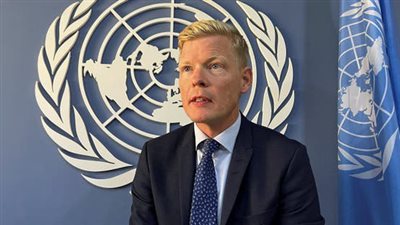 المبعوث الأممي يصل عدن ويدعو لإنهاء الجمود السياسي في اليمن