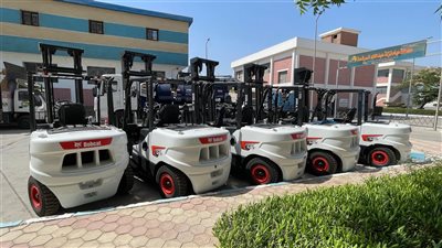 تدعيم الأسطول الميكانيكي لمياه أسيوط بـ 7 معدات جديدة