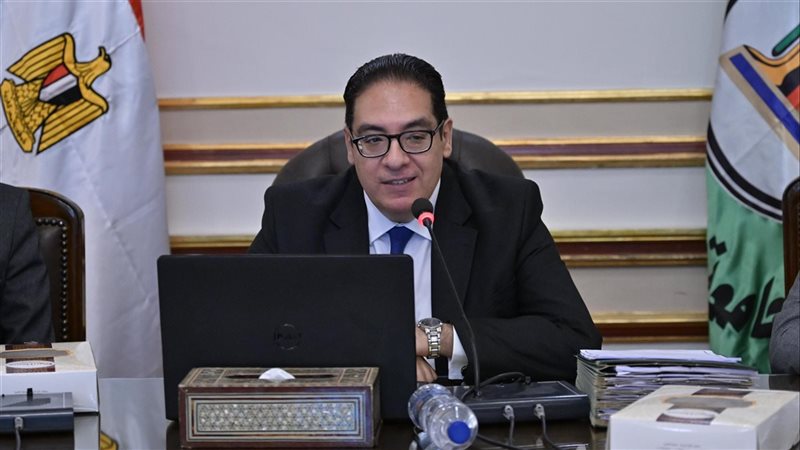 رئيس جامعة القاهرة