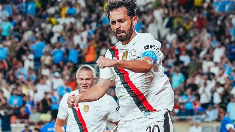 الهلال ومانشستر سيتي،