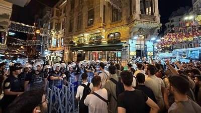 تركيا تحظر مجلة ليمان بعد أزمة كاريكاتير 