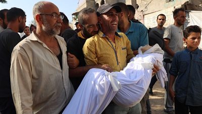 استشهاد 4 فلسطينيين جراء استهداف الاحتلال نقاط توزيع المساعدات 