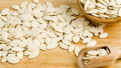 فوائد اللب الأبيض، يقوي عضلة القلب ويحمي من سرطان الثدي