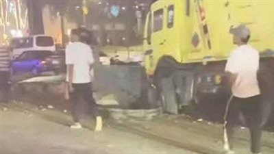 كارثة جديدة على الطريق، تريلا تدهس 5 سيارات ملاكي وأجرة بدائري المعادي (فيديو)