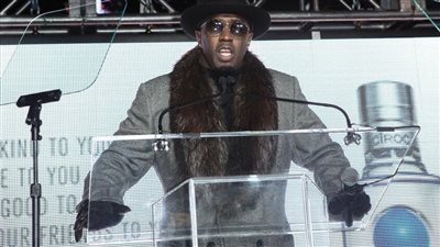 محكمة أمريكية تقرر الإبقاء على مغني الراب 