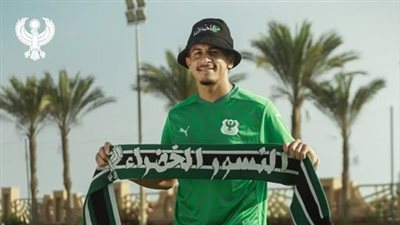 لاعب الأهلي ينضم إلى معسكر المصري اليوم 