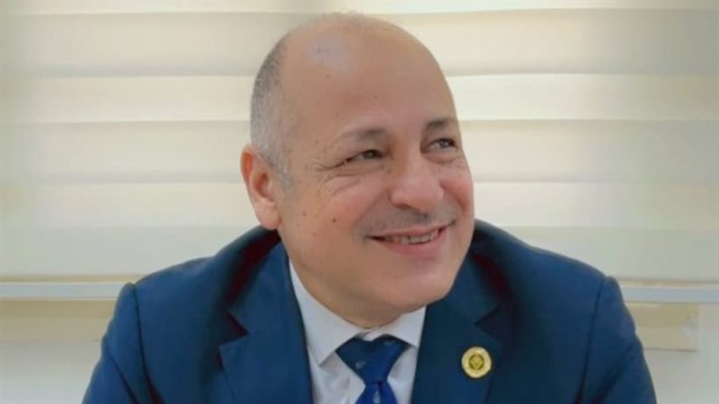 عادل العمدة،فيتو