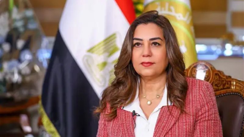 الدكتورة منال عوض