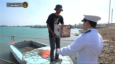 مأموريات أمنية إلى المناطق الأولى بالرعاية لتوزيع مساعدات عينية بمناسبة ذكرى ثورة 30 يونيو 