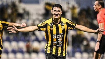 تعرف على مسيرة أوجستين منصور المرشح لتدعيم الأهلي 