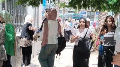 الكيمياء صعبة والجغرافيا سهلة، آراء طلاب الثانوية العامة بعد أداء امتحانات اليوم في الإسكندرية (فيديو)