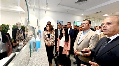 5 وزراء ومحافظ مطروح يفتتحون المركز التكنولوجي لخدمة المواطنين بالعلمين الجديدة