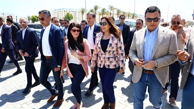 وزير الإسكان يصطحب 4 وزراء في جولة تفقدية بالمدينة التراثية بالعلمين الجديدة