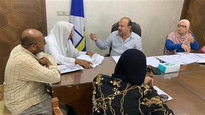 سكرتير عام مساعد دمياط يترأس اللقاء الأسبوعي مع المواطنين