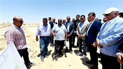 وزيرا الزراعة والإسكان يتفقدان محطة التجارب البحثية لتحلية مياه البحر بالعلمين الجديدة