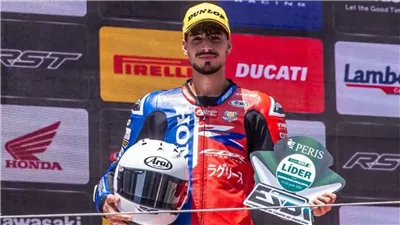 مصرع متسابق السيارات الإسباني بورخا جوميز في حادث سير مروع