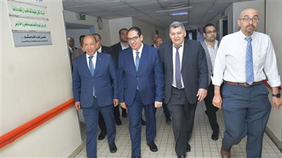 رئيس جامعة القاهرة يوجه بتفعيل البنية الرقمية والنظام الإلكتروني بمستشفى الفرنساوي