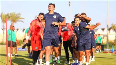 ممر شرفي لـ عمر الساعي في أول مران له مع المصري قادما من الأهلي (صور)