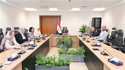 وزير الري يتابع إجراءات تطوير وتحديث الخطة القومية للموارد المائية لعام 2050