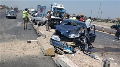 مصرع قائد سيارة ملاكي إثر اصطدامها بـ 