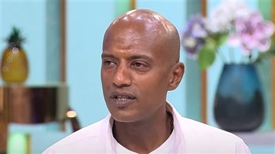 أمير صلاح الدين عن مرضه النادر: الدكتور قال لي لو عطست هتتشل ومش هينفع تتجوز (فيديو)