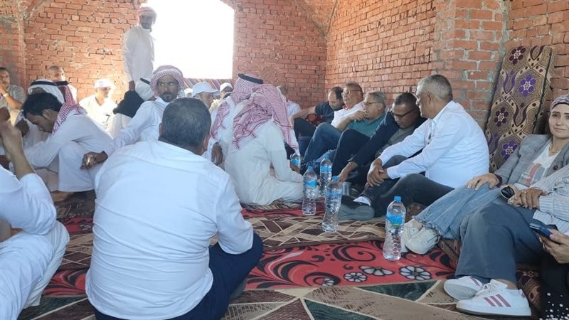 وفد برلماني مع بدو