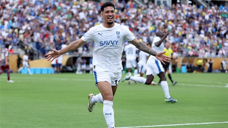 الهلال السعودي، فيتو
