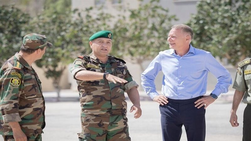 بشارة بحبح مع عناصر
