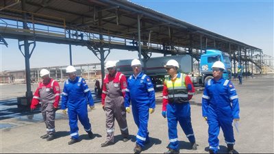 البترول تراقب منظومة الشحن والتوزيع بمستودع العدوة بالفيوم