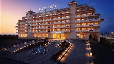 وزير قطاع الأعمال يتابع تجهيزات افتتاح فندق 