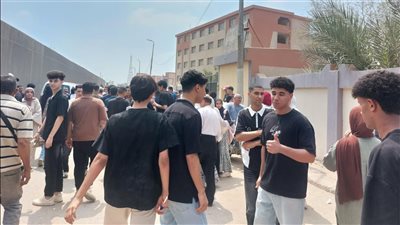 توافد 9 آلاف و666 طالبًا بالثانوية العامة لأداء امتحان الرياضيات البحتة بالدقهلية 