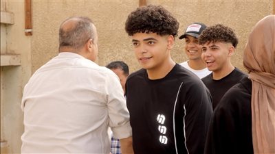  مراجعة أخيرة لطلاب الثانوية العامة أمام لجان الامتحانات بسوهاج (فيديو) 