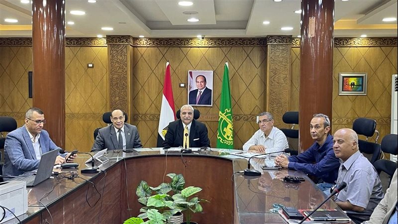 غرفة عمليات تعليم
