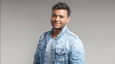 رامي صبري يتألق في مهرجان مراسي بباقة من أقوي أغانيه 