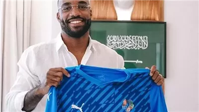 لاكازيت يدخل التاريخ مع فريقه نيوم في الدوري السعودي