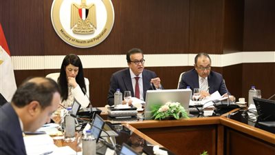  وزير الصحة يشهد اجتماع مجلس الإدارة الـ 22 لهيئة للشراء الموحد 