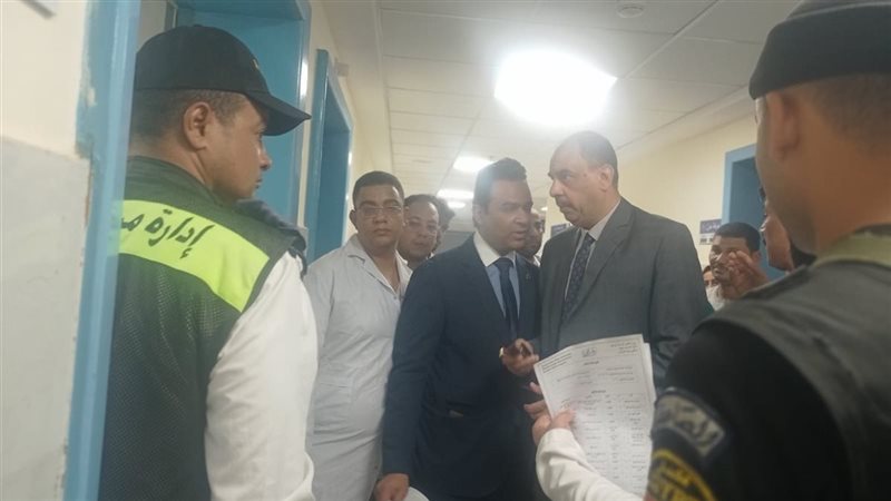 محافظ سوهاج يزور