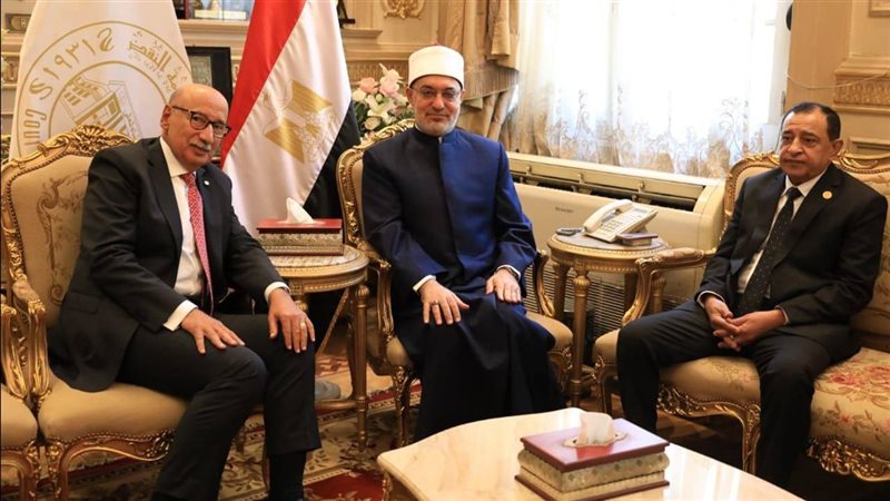 مفتي الجمهورية يزور