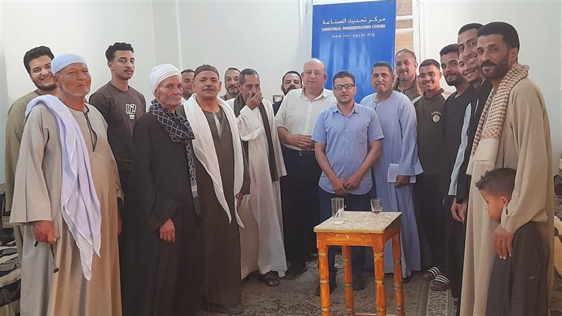  إطلاق 4 مدارس حقلية