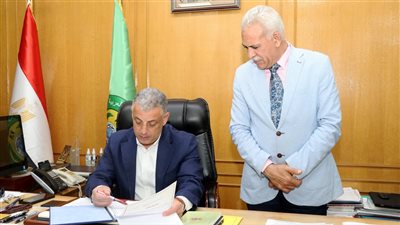 محافظ الإسماعيلية يعتمد درجات تنسيق القبول بالمدارس الثانوية بـ 230 درجة 