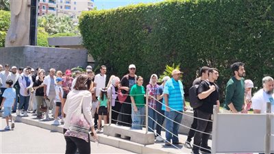 إقبال كثيف على معرض الإسكندرية الدولي للكتاب (فيديو وصور) 