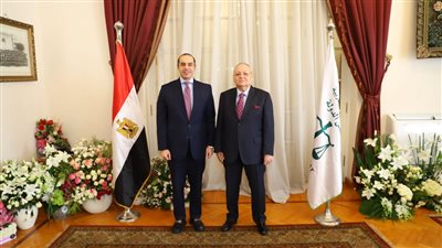 رئيس مجلس الدولة يستقبل وزير الشئون النيابية والقانونية لتقديم التهنئة له بمنصبه الجديد 