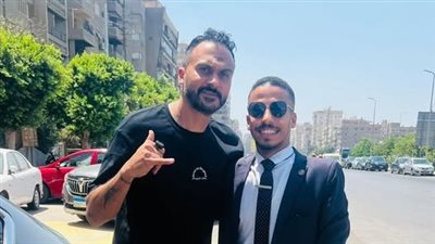 الصورة الأولى للاعب المنتخب السابق إبراهيم سعيد عقب إخلاء سبيله 
