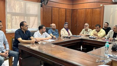 وكيل التعليم بالدقهلية يبحث الاستعداد للعام الدراسي الجديد 