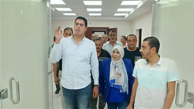نائب محافظ الدقهلية يتفقد مجمع خدمات المواطنين ببلقاس (صور)