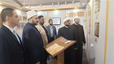 أمين البحوث الإسلامية ومدير مكتبة الإسكندرية يفتتحان جناح الأزهر بمعرض الكتاب في نسخته الـ20