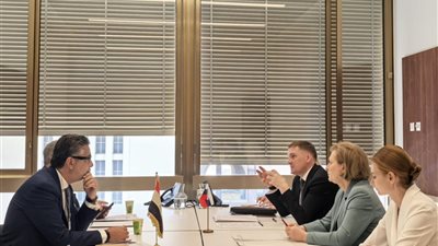 وزير التموين يبحث التعاون مع روسيا في مجالات سلامة الغذاء وحماية المستهلك