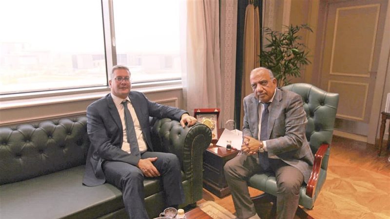 اجتماع وزيرا الكهرباء
